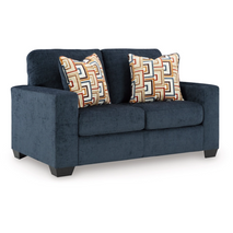 Aviemore Loveseat