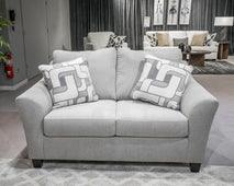 Willarae Loveseat (5980335 )